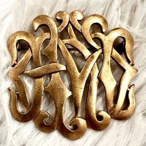 M Jent Vintage Gold Tone Monogram Style Brooch Intertwined Ribbon 1970-1980